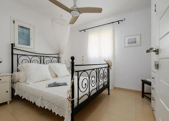 Naxos Kastraki Homey With Sea View Dom wakacyjny