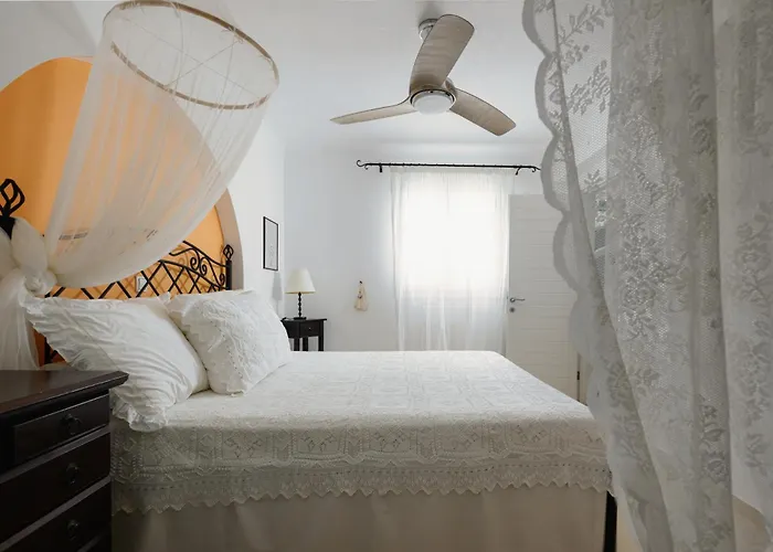 Naxos Kastraki Homey With Sea View Dom wakacyjny